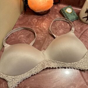 Aerie Lace Trim Wireless Cream Bra